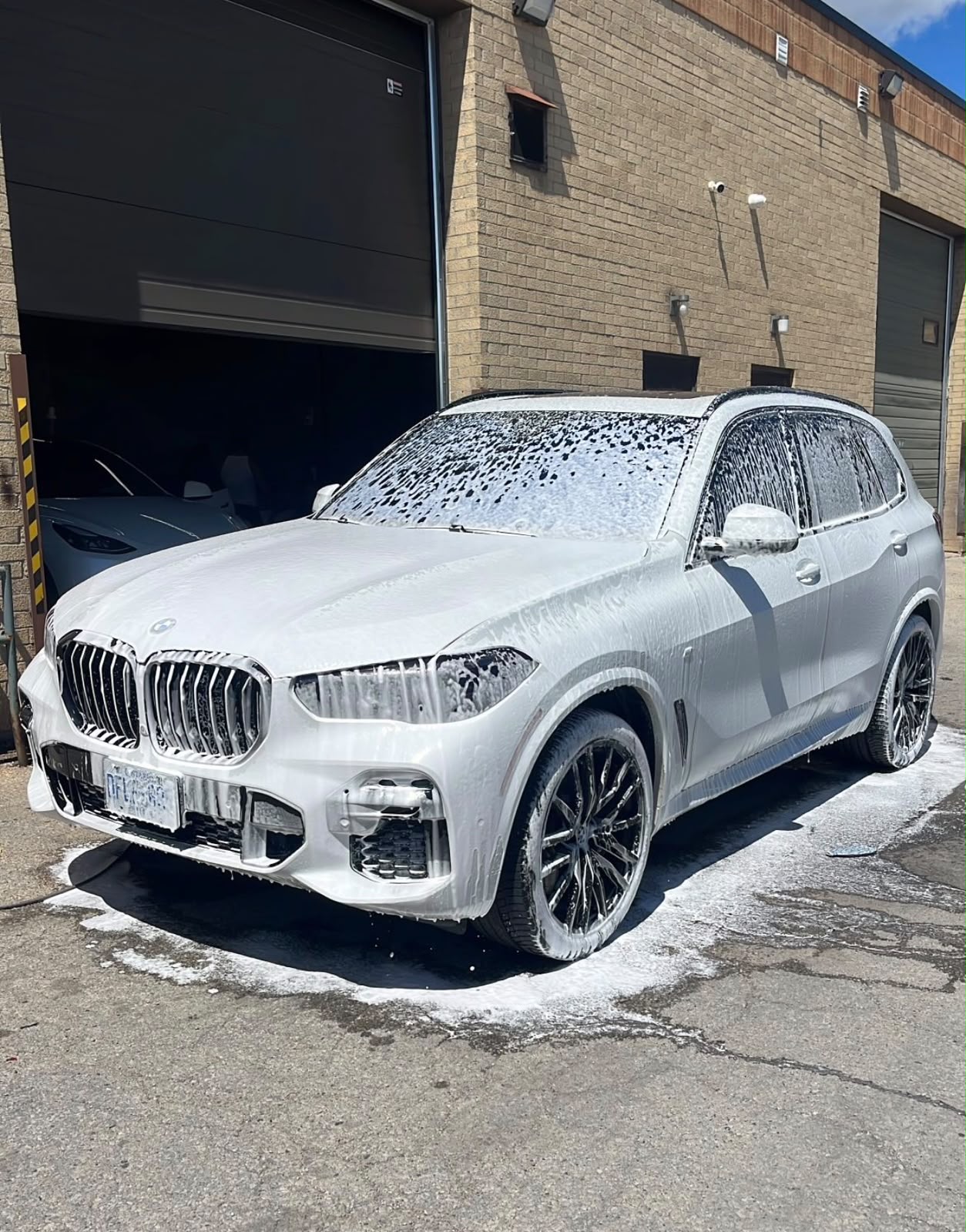 BMW X5 M-Sport — Exterior Foam Decontamination